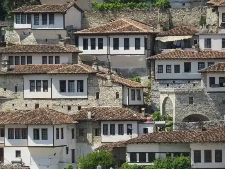 Albania, Berta città vecchia