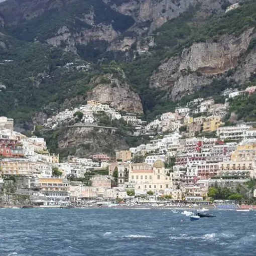 Amalfi vista dal mare