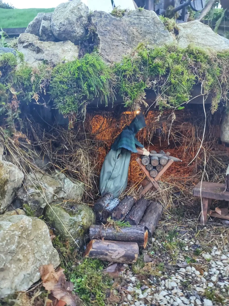 Presepe di Piano di Gioviano, il taglialegna