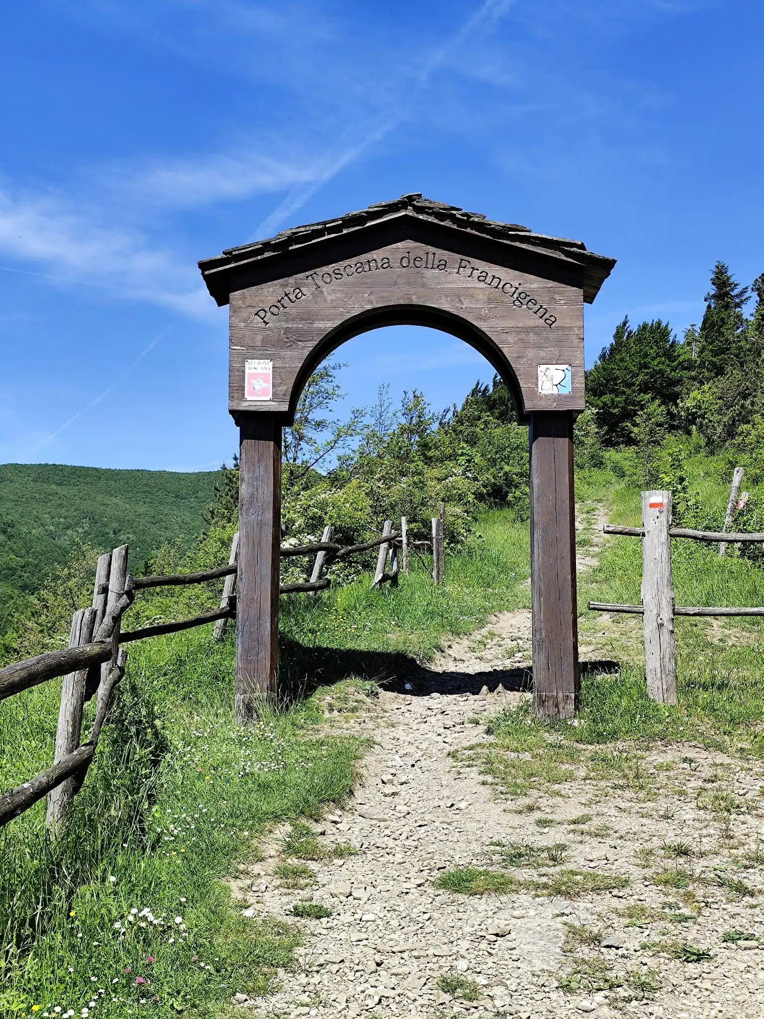 Trekking guidato sulla Via Francigena in Lunigiana