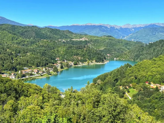 Il Lago di Gramolazzo visto dall'alto in Garfagnana